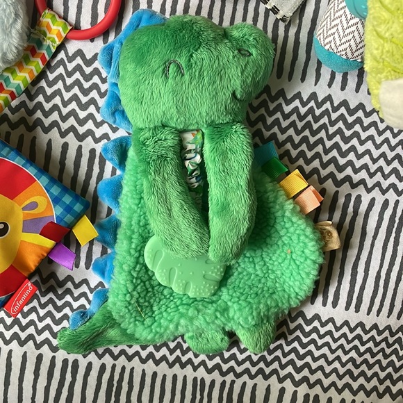 Baby soft toy bundle- giraffe, puppy, bunny, dinosaur, farm animals- 7 - Picture 4 of 7